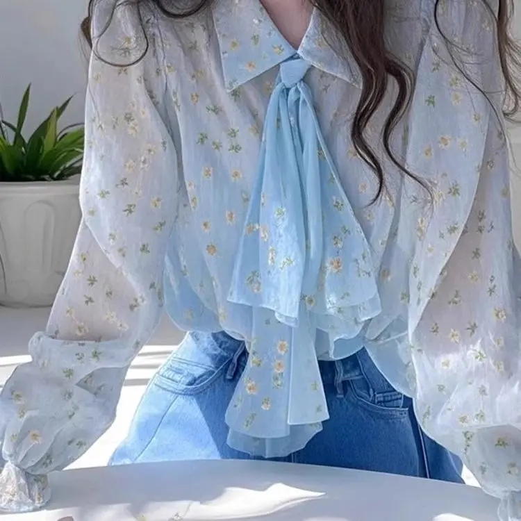 New Blue Floral Print Shirt Women High-end Turn-down Collar Long Sleeved Temperament Cardigan Loose Sweet Versatile Top TT1494
New Blue Floral Print Shirt Women High-end Turn-down Collar Long Sleeved Temperament Cardigan Loose Sweet Versatile Top TT1494