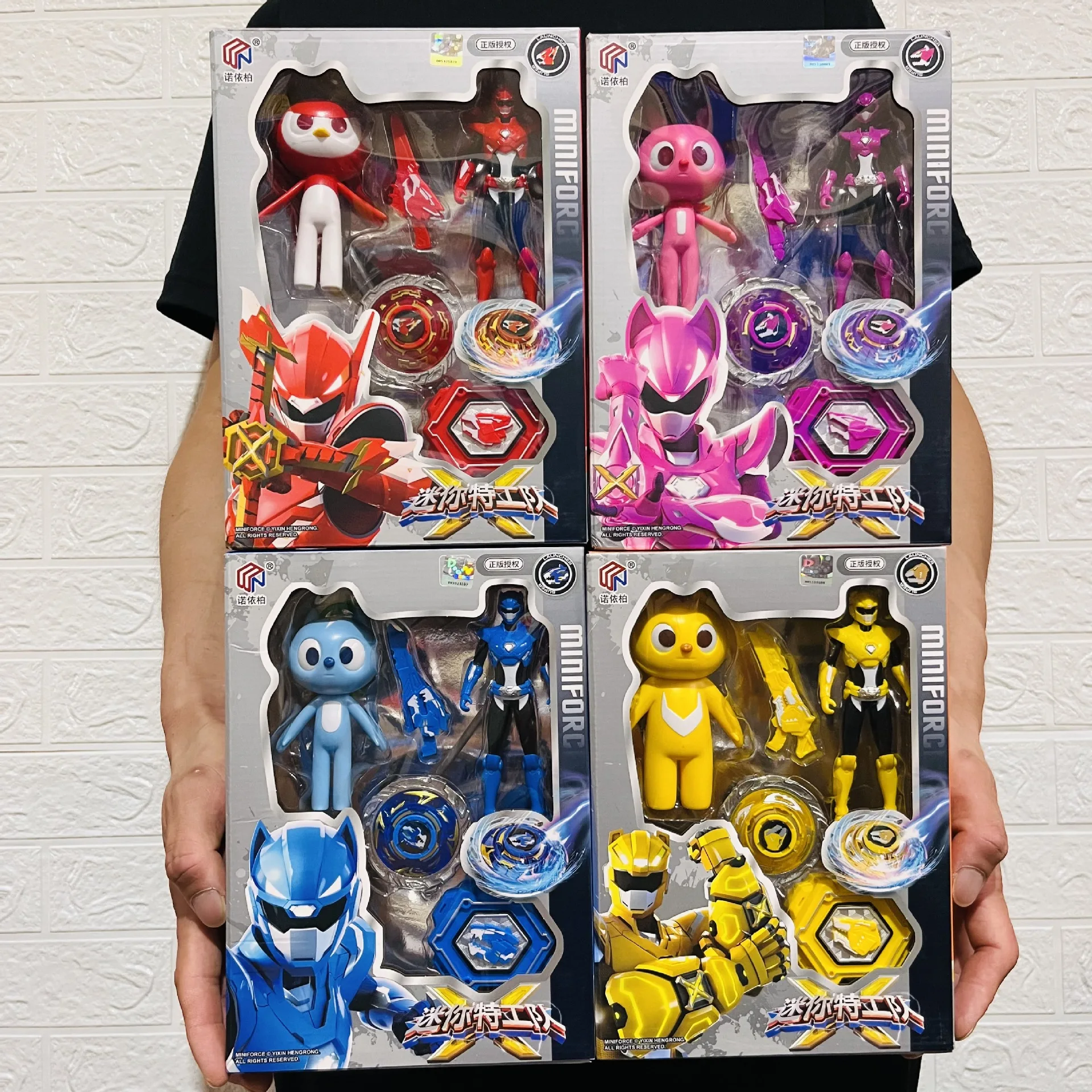 Mini Force Hot Authentic Mini Children'S Secret Service Team Max Lucy Top Pulling Wire Rotating Boys Battle Kids Gifts Toy Set
Mini Force Hot Authentic Mini Children'S Secret Service Team Max Lucy Top Pulling Wire Rotating Boys Battle Kids Gifts Toy Set