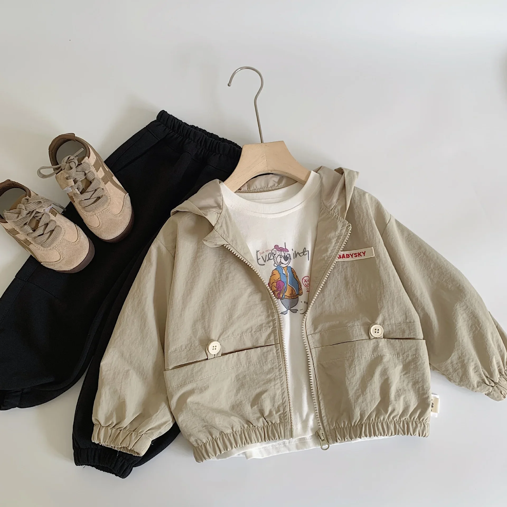 Autumn New Fashionable Korean Style Jacket Simple Boys and Girls Solid Color Zipper Shirt Coat Boys Clothes Kids Coat 2025
Autumn New Fashionable Korean Style Jacket Simple Boys and Girls Solid Color Zipper Shirt Coat Boys Clothes Kids Coat 2025