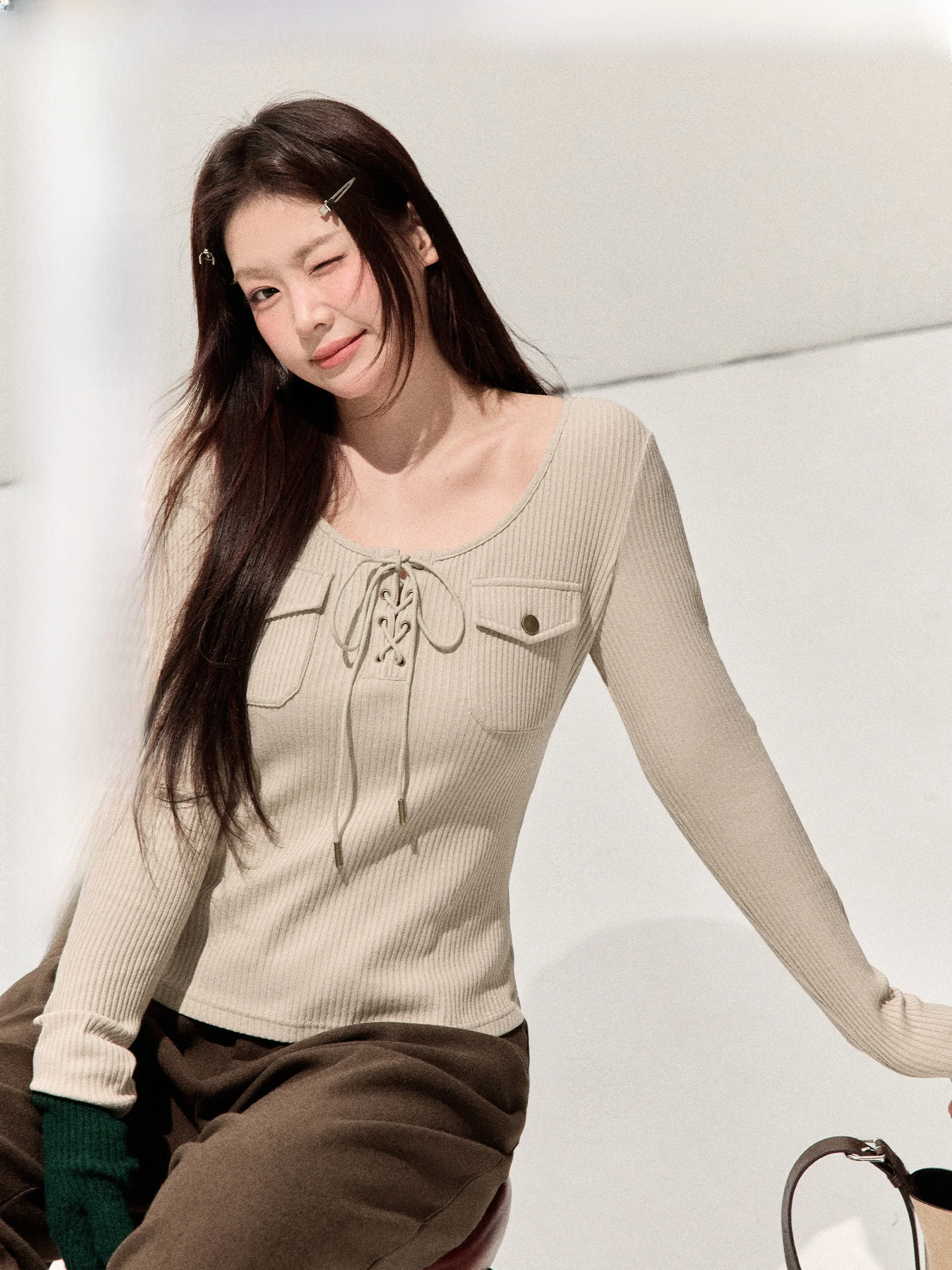 Вязаный свитер Jiu Workop Butter Cake с карманами и поясом, круглый вырез, большие размеры, женский модный топ
Вязаный свитер Jiu Workop Butter Cake с карманами и поясом, круглый вырез, большие размеры, женский модный топ