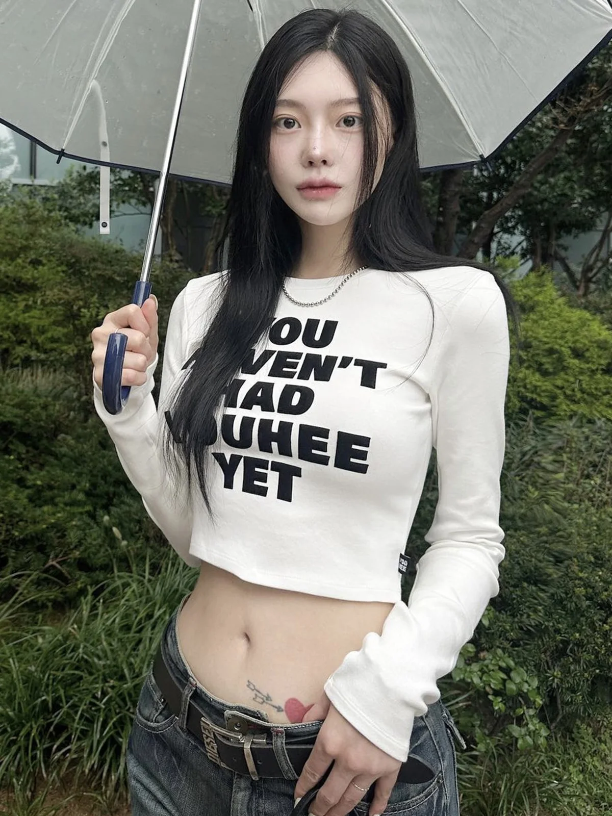 Korean Flocking Letters Long Sleeved T-shirt for Women Spring New Simple The Spice Girls Streetwear Short T Shirt Crop Top
Korean Flocking Letters Long Sleeved T-shirt for Women Spring New Simple The Spice Girls Streetwear Short T Shirt Crop Top