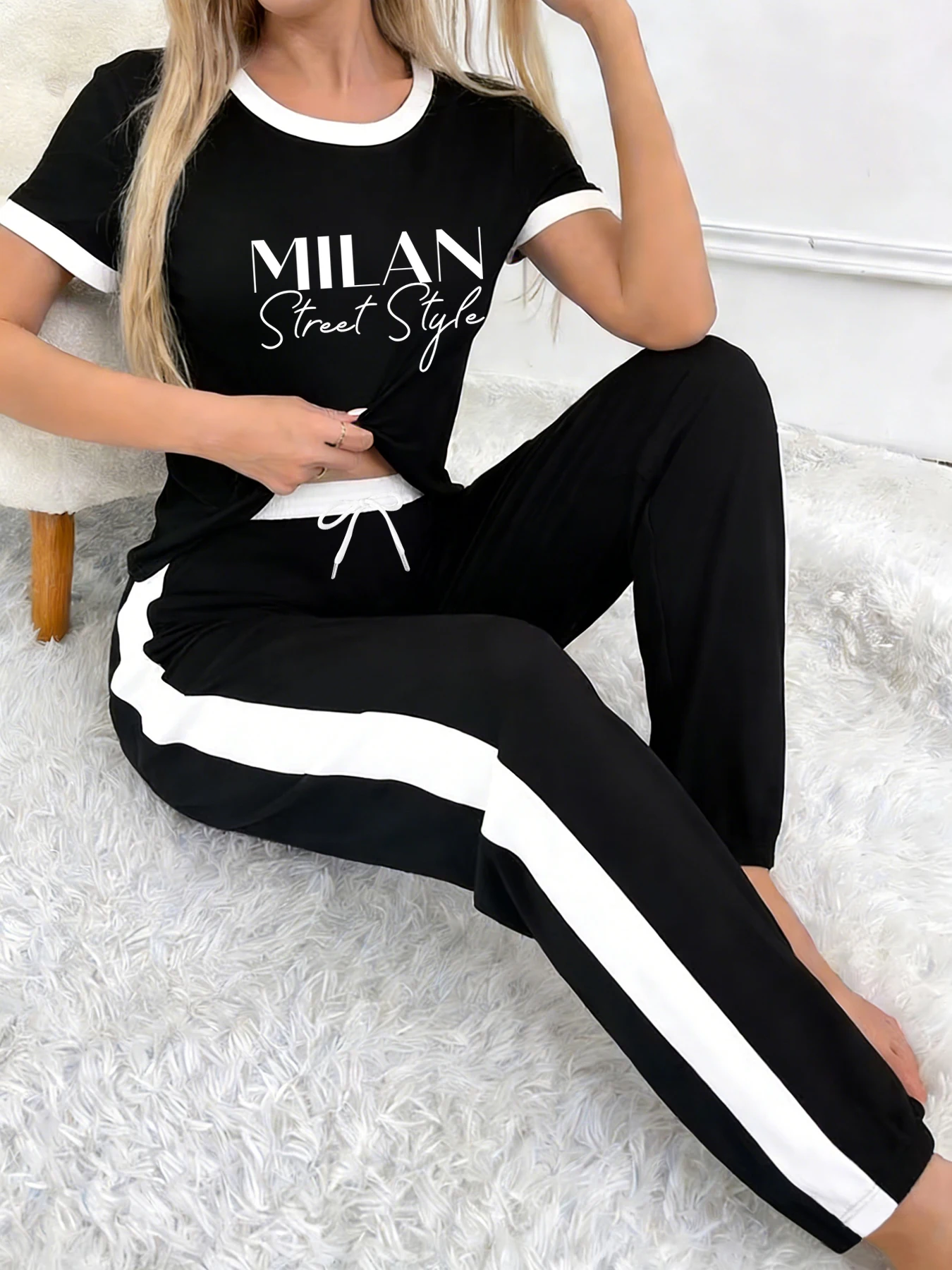 Summer Breathable Thin Color-Block Casual Set Milan Street Style Letter Print Short-Sleeve Shorts Two-Piece Set
Summer Breathable Thin Color-Block Casual Set Milan Street Style Letter Print Short-Sleeve Shorts Two-Piece Set