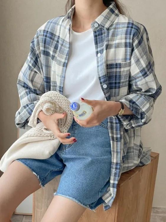 Свободный женский кардиган в корейском стиле, ретро, в клетку, весна-лето, с длинными рукавами, защита от солнца, средней длины, с отложным воротником, на пуговицах спереди
Свободный женский кардиган в корейском стиле, ретро, в клетку, весна-лето, с длинными рукавами, защита от солнца, средней длины, с отложным воротником, на пуговицах спереди