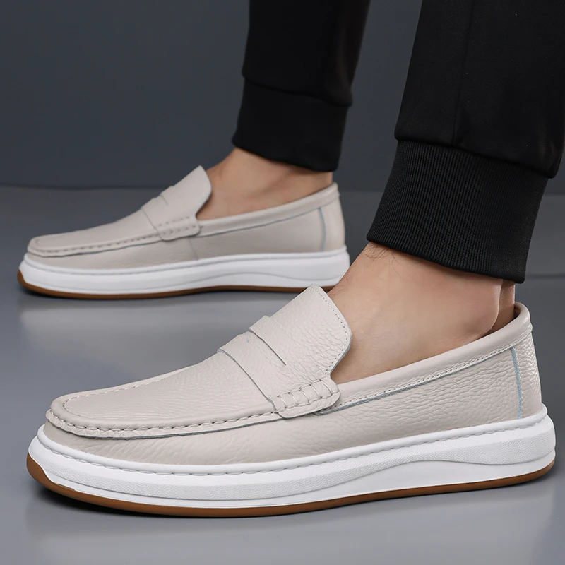 Fashion BritainStyle White Leather Men Casual Shoes New Slip-on Men Shoes Male Loafers Soft Flats Lightweight Moccasins for Man
Fashion BritainStyle White Leather Men Casual Shoes New Slip-on Men Shoes Male Loafers Soft Flats Lightweight Moccasins for Man