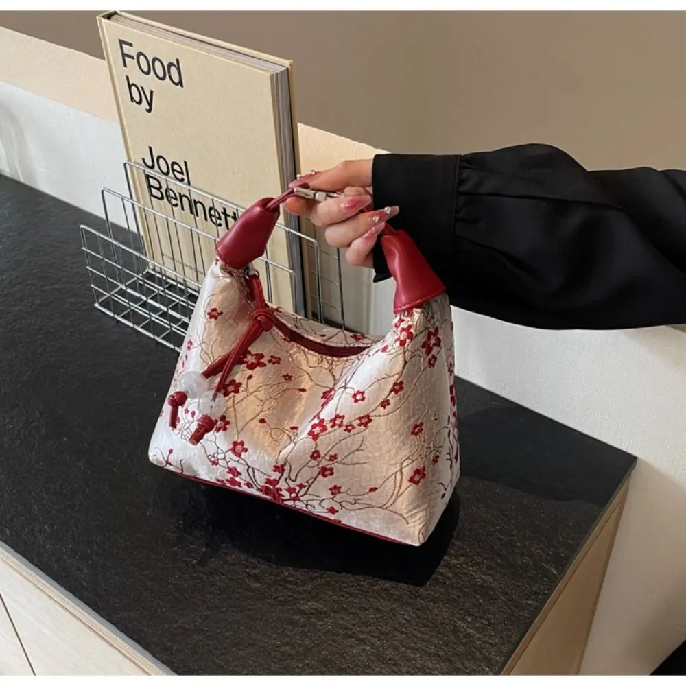 Элегантная вышитая сумка в китайском стиле, холщовая сумка-кошелек с вышивкой Ханьфу, сумка через плечо на молнии, сумка для чонсама, женская
Элегантная вышитая сумка в китайском стиле, холщовая сумка-кошелек с вышивкой Ханьфу, сумка через плечо на молнии, сумка для чонсама, женская