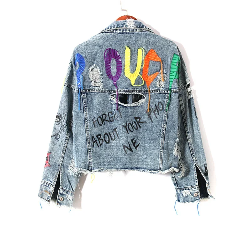 Letter Print Graffiti Rivet Denim Jacket Women Big Pocket Cowboy Outerwear Vintage Blue Loose Short Holes Jeans Jackets Female
Letter Print Graffiti Rivet Denim Jacket Women Big Pocket Cowboy Outerwear Vintage Blue Loose Short Holes Jeans Jackets Female