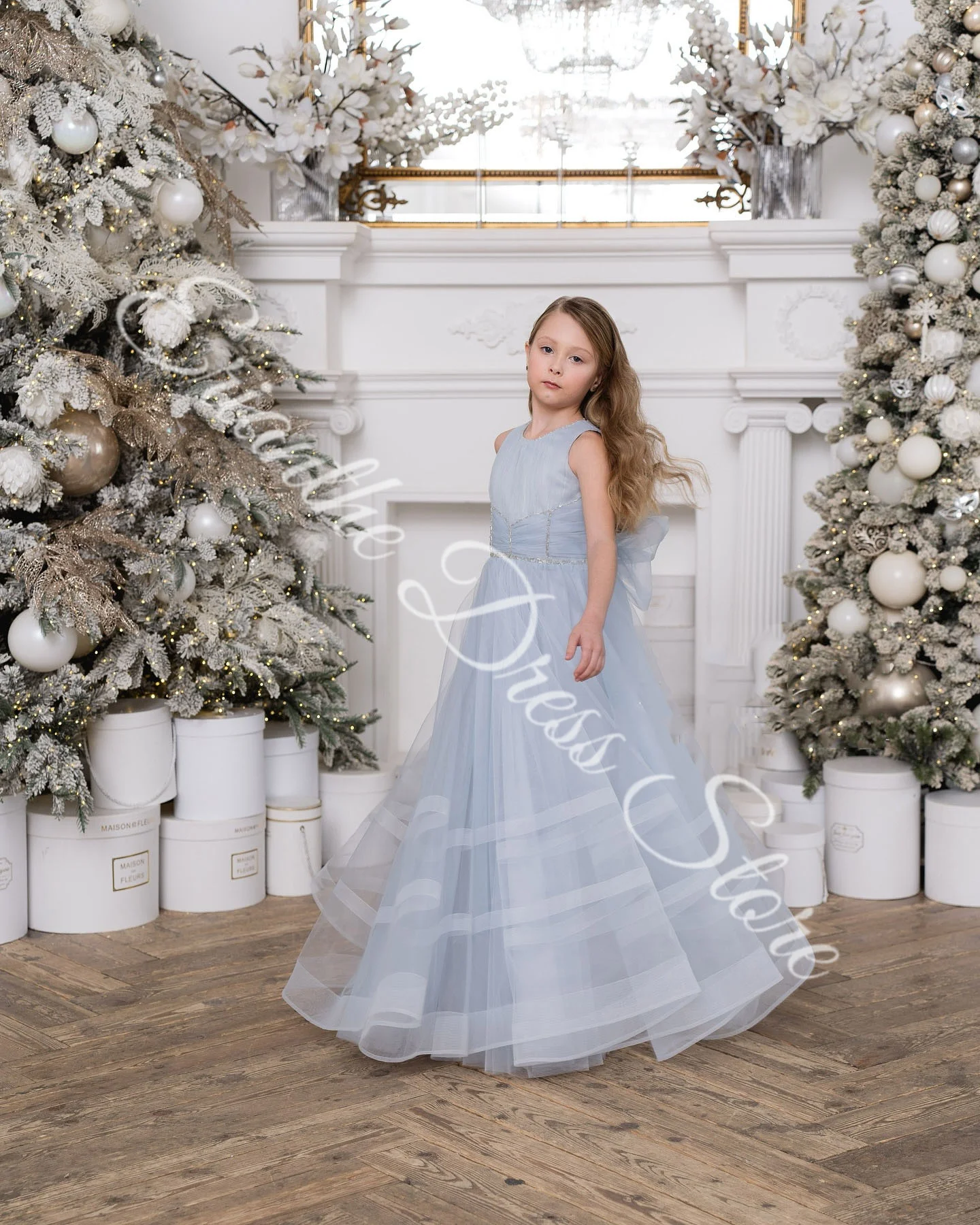 Customized Light Blue Flower Girl Dress For Wedding Tulle Puffy Beading Bow Kids Birthday party First Communion Ball Gowns
Customized Light Blue Flower Girl Dress For Wedding Tulle Puffy Beading Bow Kids Birthday party First Communion Ball Gowns