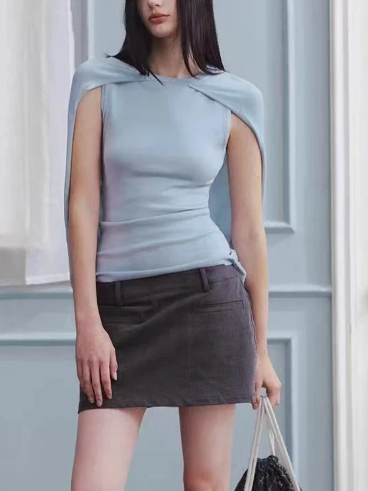 Korean Temperament Shawl Fake 2-piece Top Sky Blue Round Neck Slimming Cape Vest Casual Street Style 2026 Sleeveless Spring New
Korean Temperament Shawl Fake 2-piece Top Sky Blue Round Neck Slimming Cape Vest Casual Street Style 2026 Sleeveless Spring New