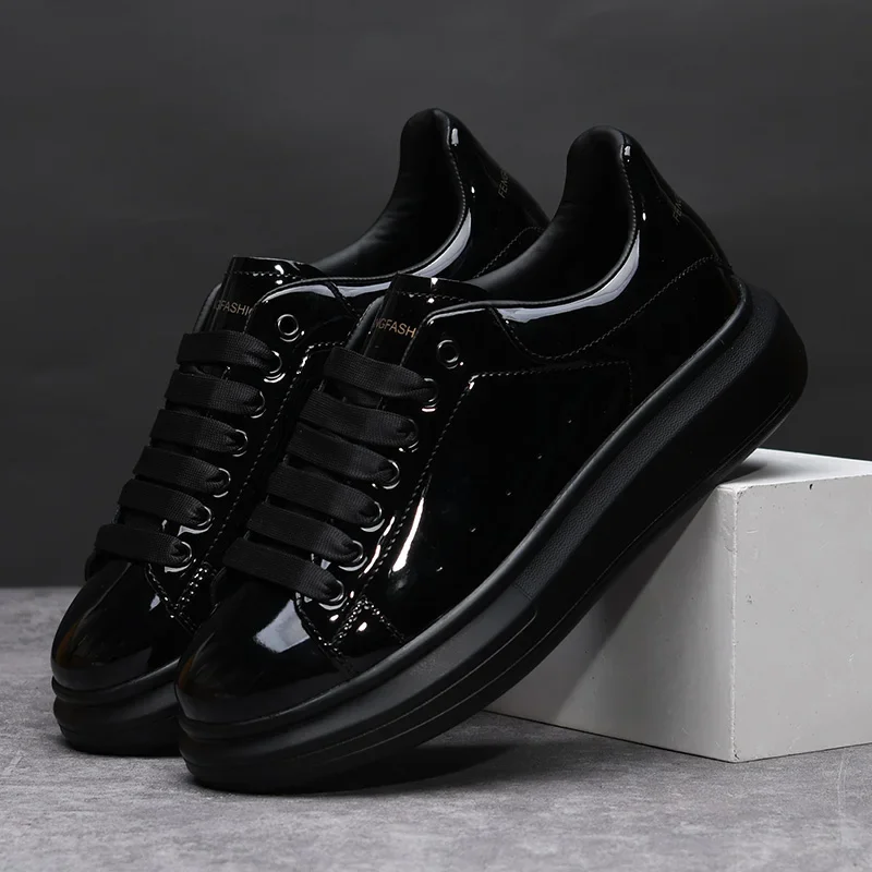 Brand Men's Shoes Black Glossy Casual Men Shoes White Fashion Couple Sneakers Man Shoes for Men
Brand Men's Shoes Black Glossy Casual Men Shoes White Fashion Couple Sneakers Man Shoes for Men