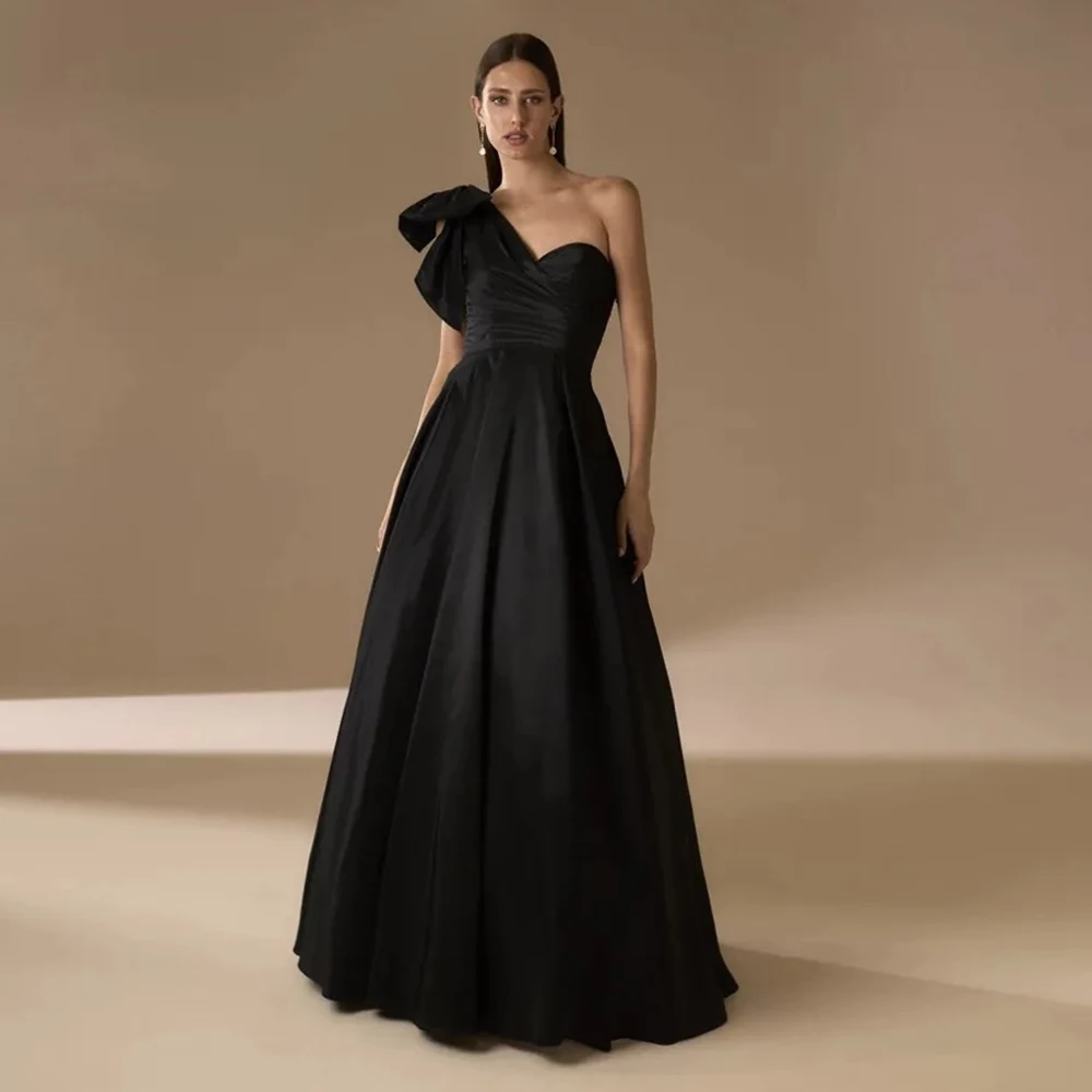 Women's Prom Dress One Shoulder Satin Bow A Line Sleeveless Pleated Prom Gowns for Women 2025 Floor Length Formal Party Dresses 
Women's Prom Dress One Shoulder Satin Bow A Line Sleeveless Pleated Prom Gowns for Women 2025 Floor Length Formal Party Dresses