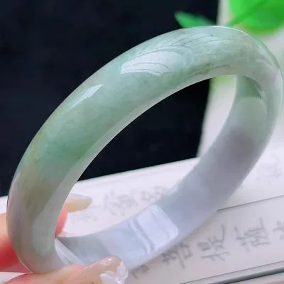 Natural Myanmar Jade 54mm-62mm bracelet exquisite princess bracelet to send girlfriend to send mother Hetian jade
Natural Myanmar Jade 54mm-62mm bracelet exquisite princess bracelet to send girlfriend to send mother Hetian jade