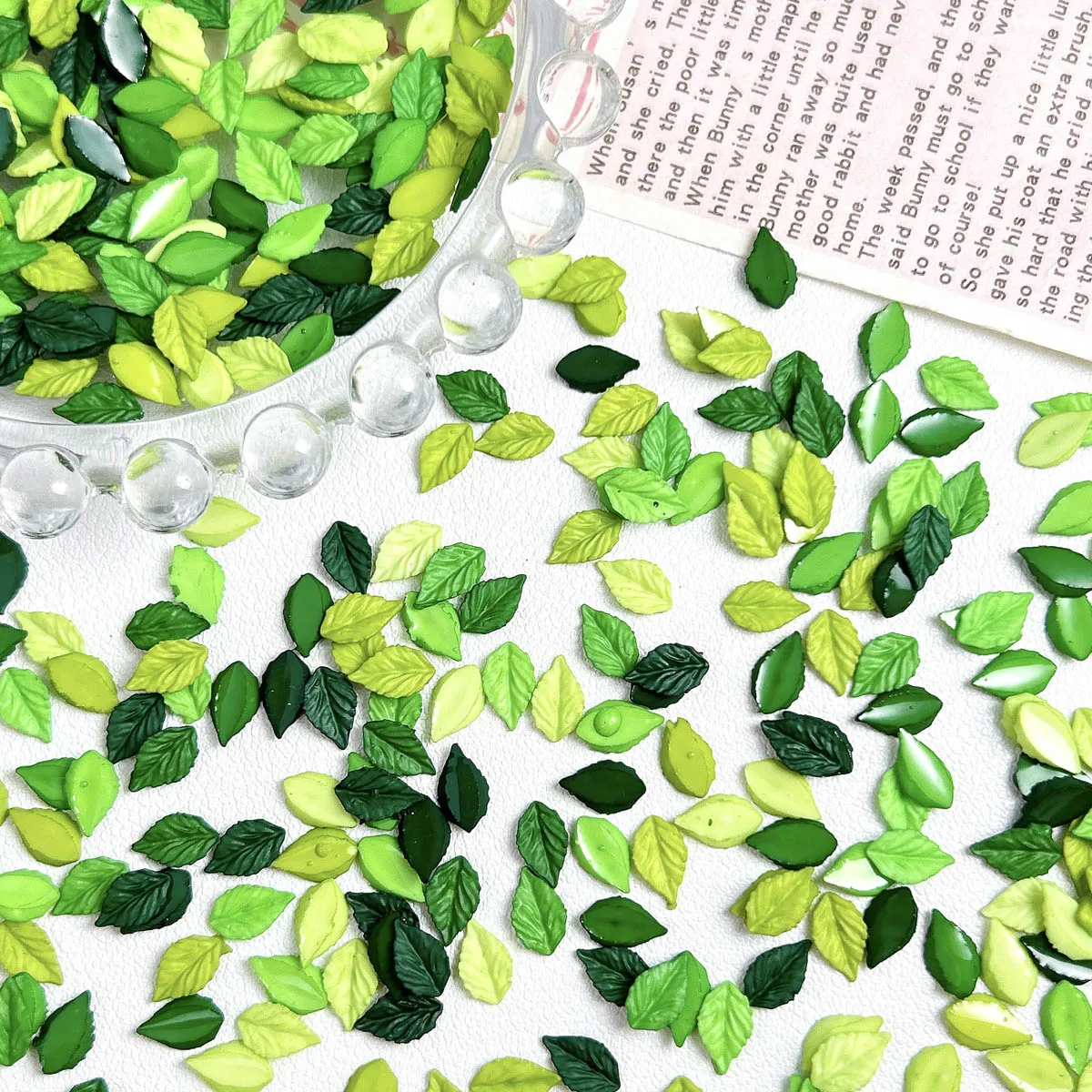 100PCS Mini Adorable Solid Color Leaf Resin Nail Charms Luminous Creative Simulated Leaf Nail Art Decorations DIY Nails Designs
100PCS Mini Adorable Solid Color Leaf Resin Nail Charms Luminous Creative Simulated Leaf Nail Art Decorations DIY Nails Designs