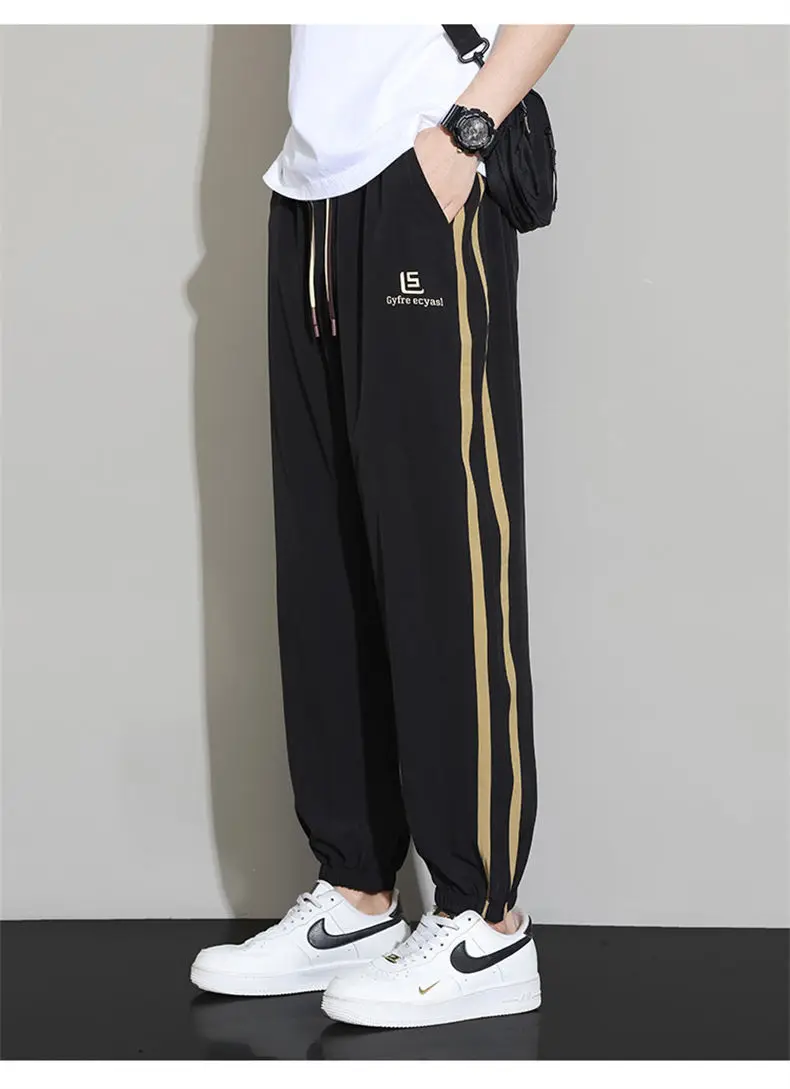 Foufurieux Sports Casual Pants Men Summer New Trendy Loose Side Striped Trousers High Waist Cropped Pants Sweatpants for Men
Foufurieux Sports Casual Pants Men Summer New Trendy Loose Side Striped Trousers High Waist Cropped Pants Sweatpants for Men
