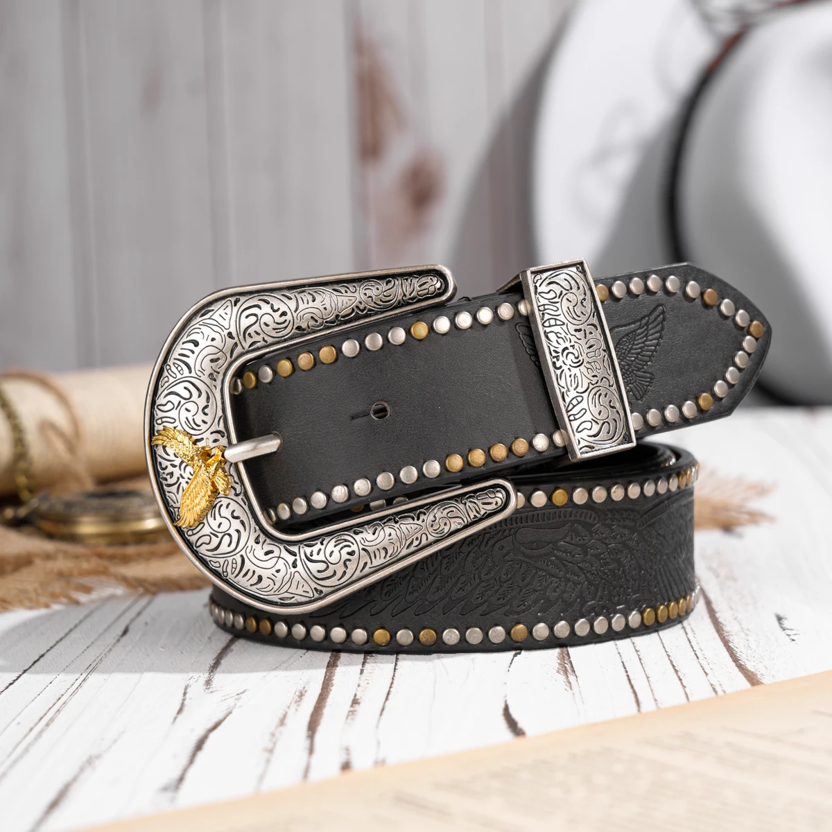 Western Cowboy PU Leather Belt - Men Waist Strap Bull Decoration Floral Engraved for Jeans
Western Cowboy PU Leather Belt - Men Waist Strap Bull Decoration Floral Engraved for Jeans