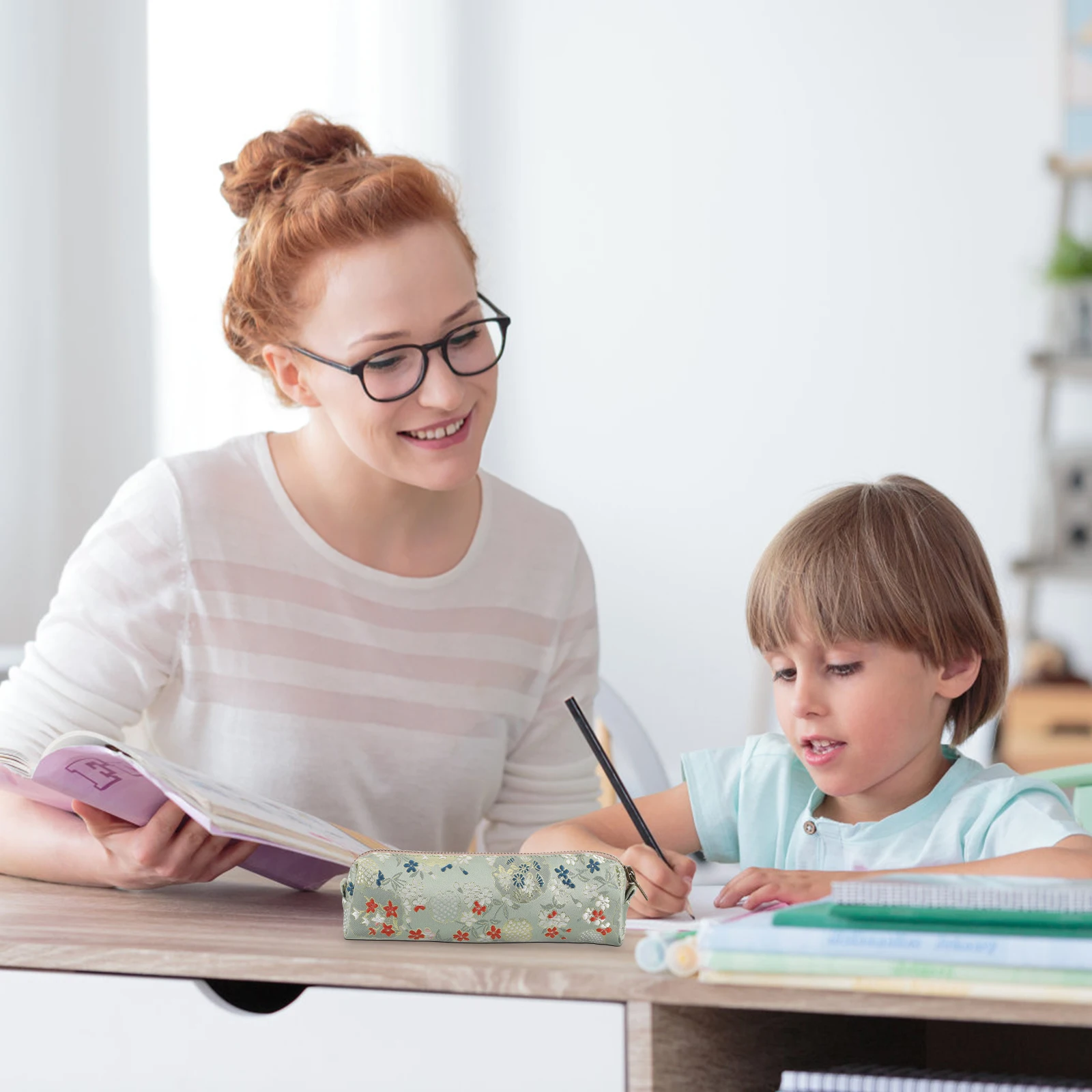 Portable Zipper Embroidery Pencil Case Student Supply Makeup Pouch Organizer Stationery Bag For School Lovely
Portable Zipper Embroidery Pencil Case Student Supply Makeup Pouch Organizer Stationery Bag For School Lovely