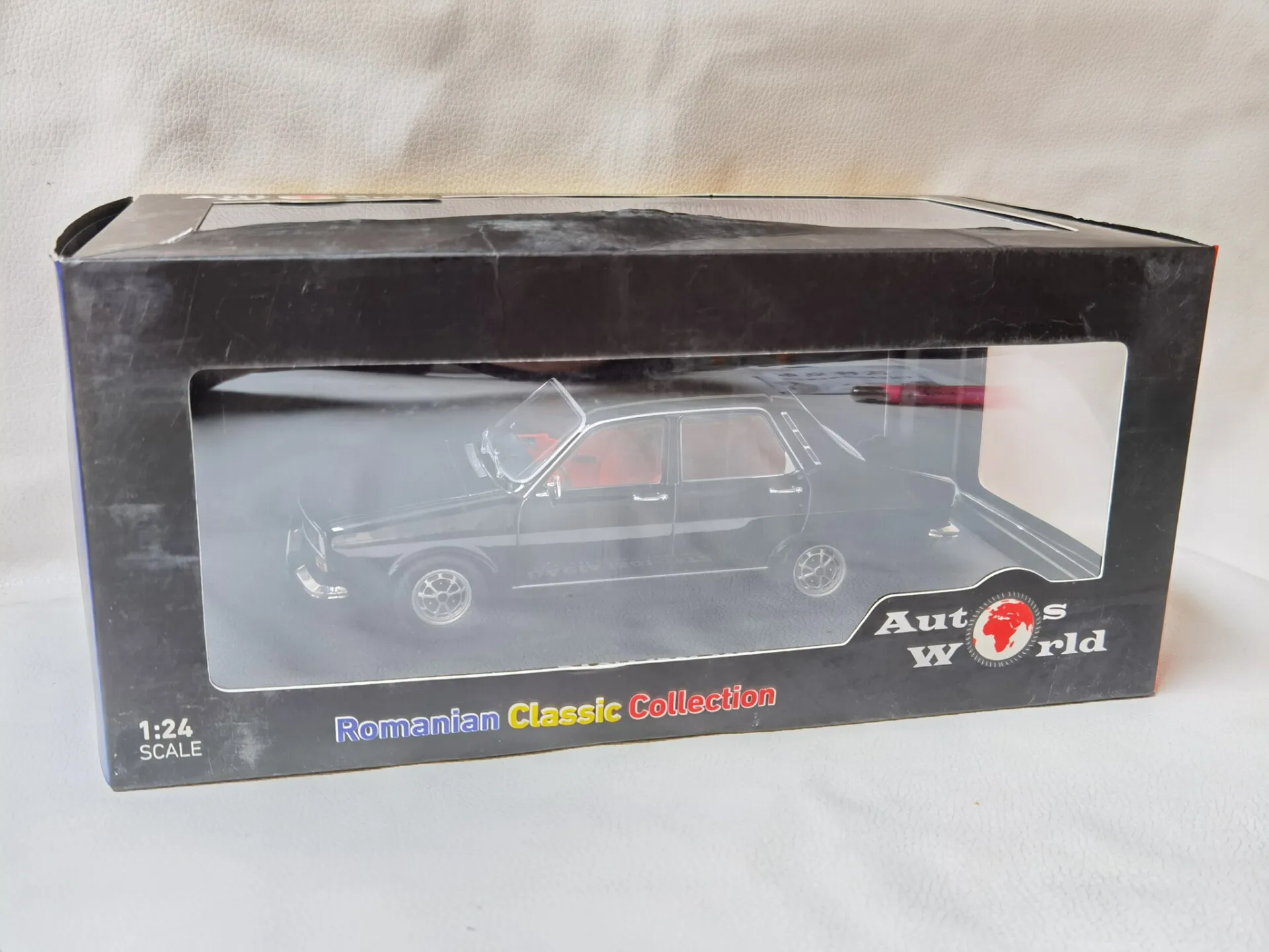 Diecast 1/24 Scale DACIA 1301 1972 K2 Alloy Car Model
Diecast 1/24 Scale DACIA 1301 1972 K2 Alloy Car Model