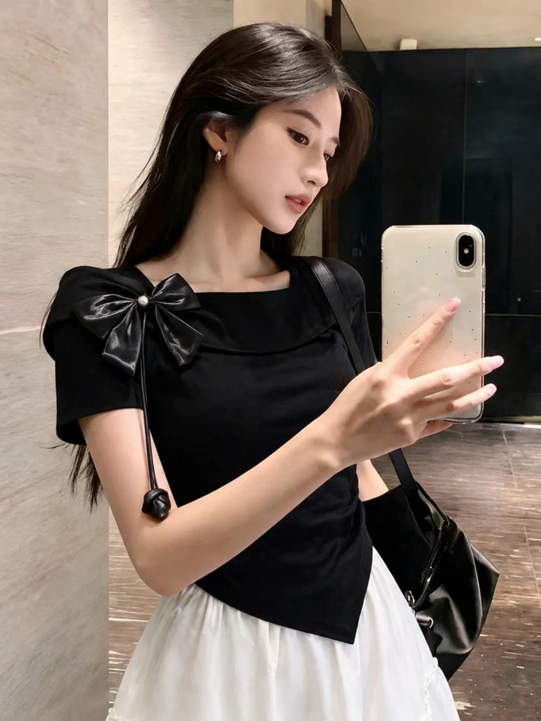 New Design Knot Short Sleeve T-Shirt Women's Slim Fit Commute Style Summer Fashion Top Korean Version Slimming Effect
New Design Knot Short Sleeve T-Shirt Women's Slim Fit Commute Style Summer Fashion Top Korean Version Slimming Effect