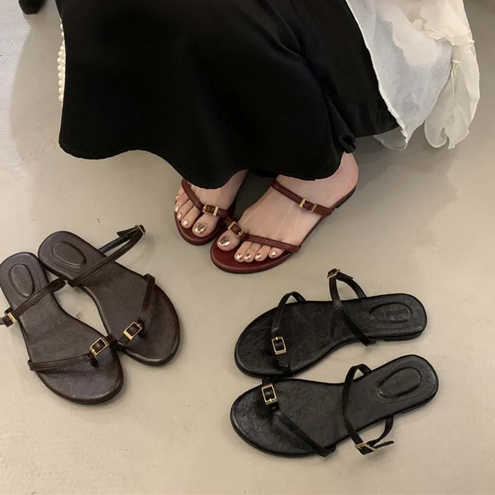 Women's Leather Strappy Flat Metal Buckle Toe Ring Sandals Fashionable Square Open Toe Slip-On Clip Toe Slide Slippers
Women's Leather Strappy Flat Metal Buckle Toe Ring Sandals Fashionable Square Open Toe Slip-On Clip Toe Slide Slippers