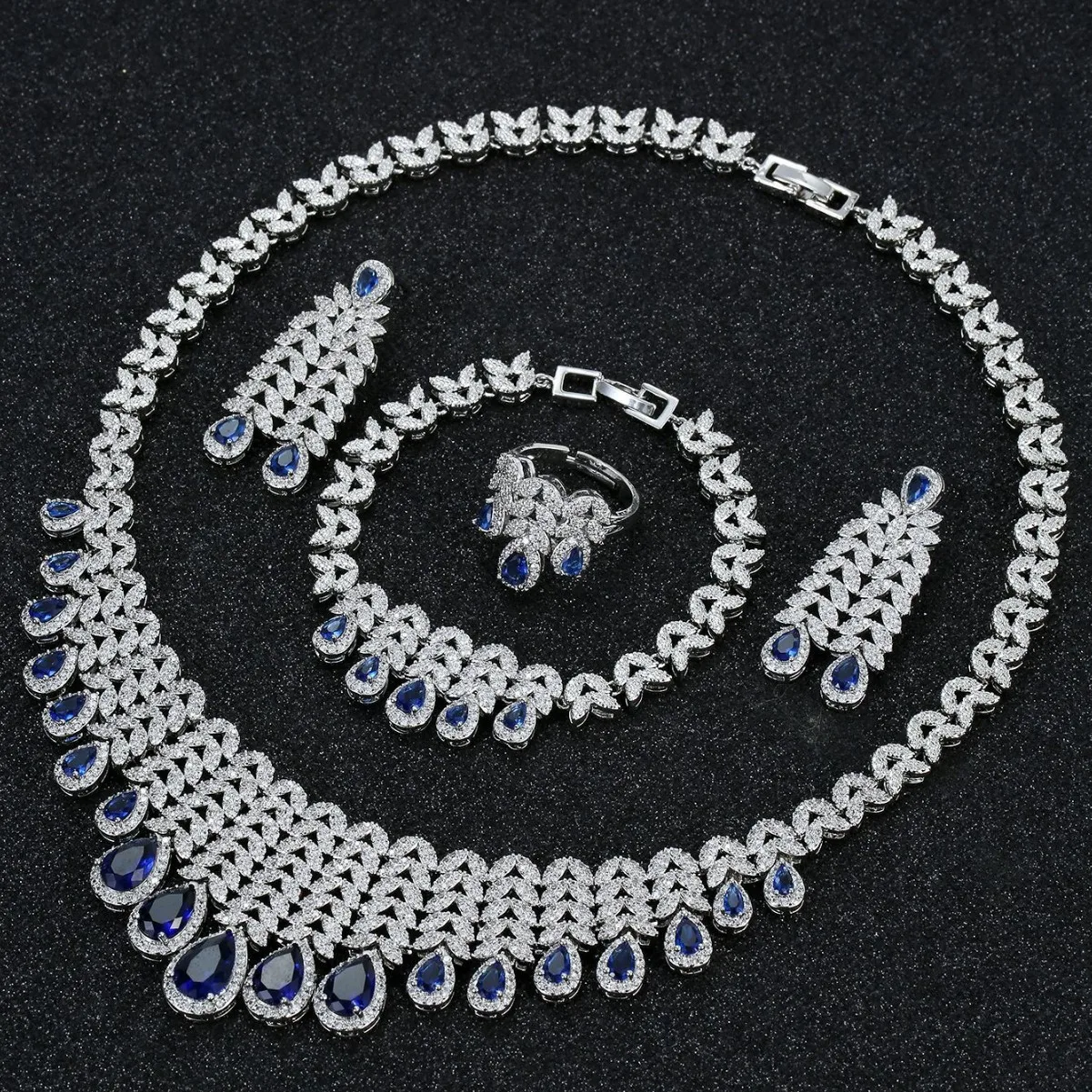 classy jewelry set 4pcs earrings necklace ring bracelet water drop red blue zirconia luxury jewelry wedding dinner party gown
classy jewelry set 4pcs earrings necklace ring bracelet water drop red blue zirconia luxury jewelry wedding dinner party gown