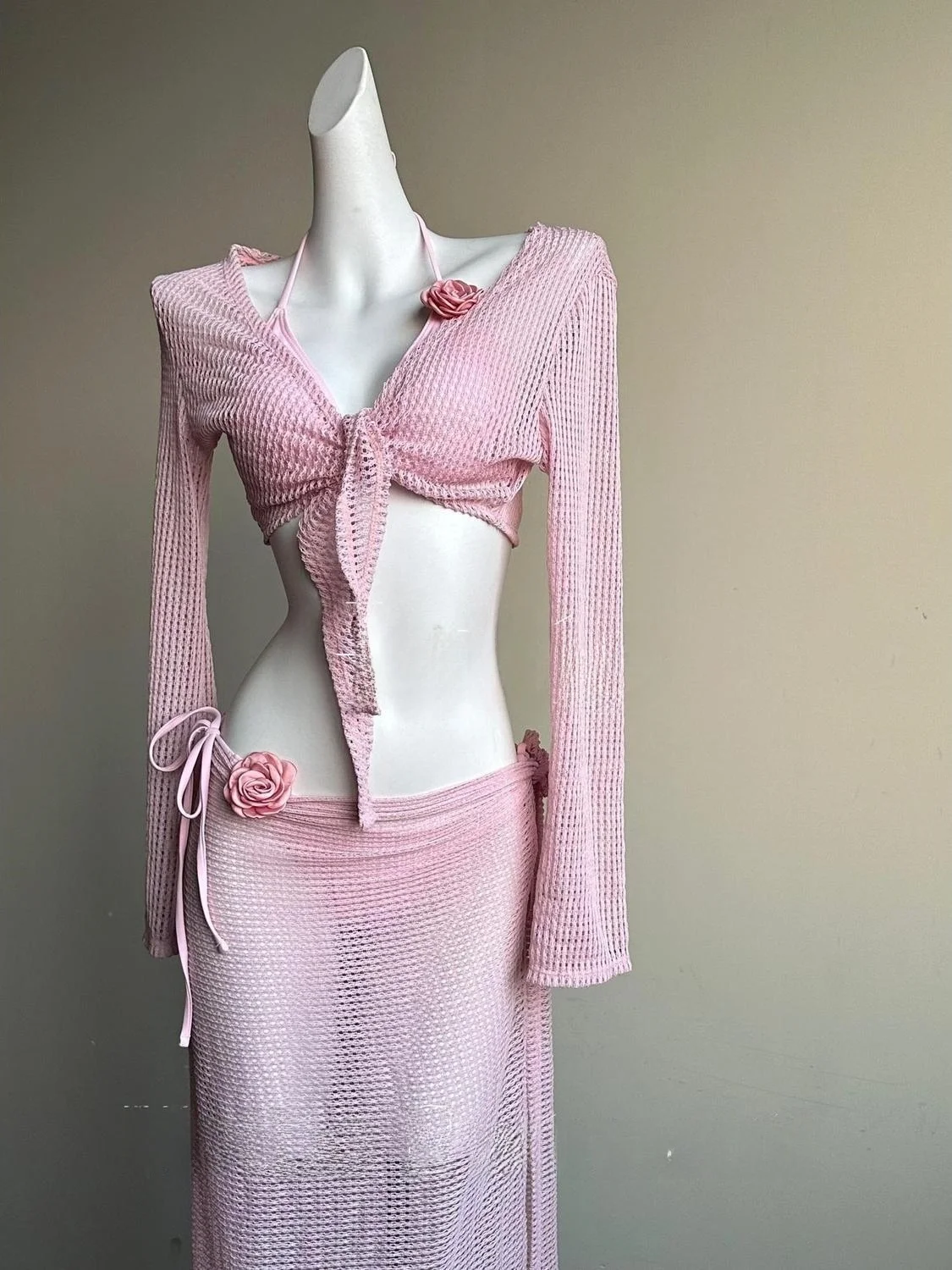 Новый комплект бикини Pure Desire Girl из четырех предметов: вязаная накидка с длинными рукавами, пляжный купальник для отпуска, розовый, для термальных источников, консервативный стиль
Новый комплект бикини Pure Desire Girl из четырех предметов: вязаная накидка с длинными рукавами, пляжный купальник для отпуска, розовый, для термальных источников, консервативный стиль