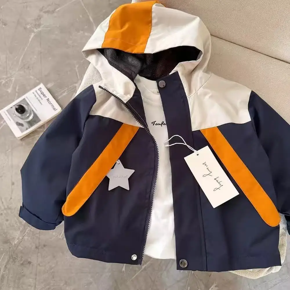 Children's Contrast Color Zipper Jacket 2026 Spring Autumn New Boys Girls Hooded Coat Casual School Uniform Style Outerwear
Children's Contrast Color Zipper Jacket 2026 Spring Autumn New Boys Girls Hooded Coat Casual School Uniform Style Outerwear