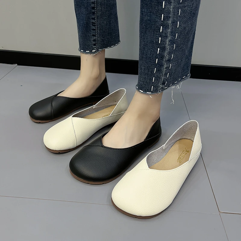 Women's Slip on Leather Loafers Spring Autumn Ballet Shoes Ladies Casual Round Toe Cute Flats Nurse Shoes Sneakers Plus Size 43
Women's Slip on Leather Loafers Spring Autumn Ballet Shoes Ladies Casual Round Toe Cute Flats Nurse Shoes Sneakers Plus Size 43