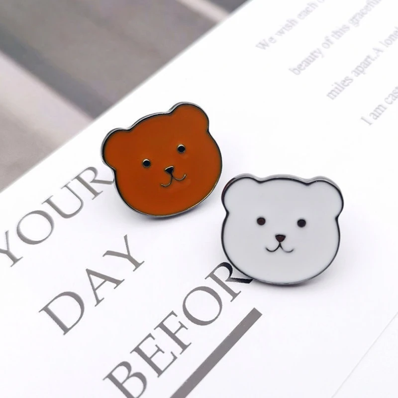 Cute Japanese Style Cartoon Couple Best Friends Bear Metal Brooch Daily Commute Badge Decorative Pin DIY Clothing Bag Hat Scarf
Cute Japanese Style Cartoon Couple Best Friends Bear Metal Brooch Daily Commute Badge Decorative Pin DIY Clothing Bag Hat Scarf