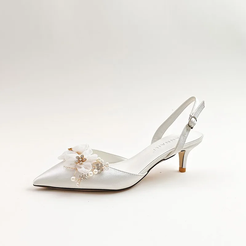 Women's Shoes Fashion French Flower Wedding Shoes Designer Shoes for Women High Heels Spring White Pointed Sandals Zapatos Mujer
Women's Shoes Fashion French Flower Wedding Shoes Designer Shoes for Women High Heels Spring White Pointed Sandals Zapatos Mujer