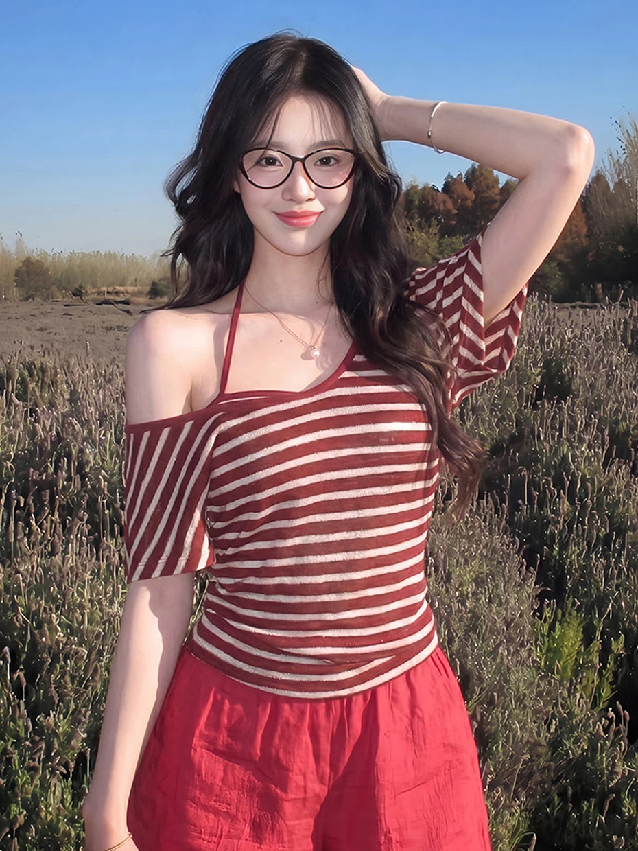 Loose Red Striped Shoulder Bared T Shirt Women's Summer Casual Short Sleeve Slimming Lazy Style Korean Fashion Tee
Loose Red Striped Shoulder Bared T Shirt Women's Summer Casual Short Sleeve Slimming Lazy Style Korean Fashion Tee