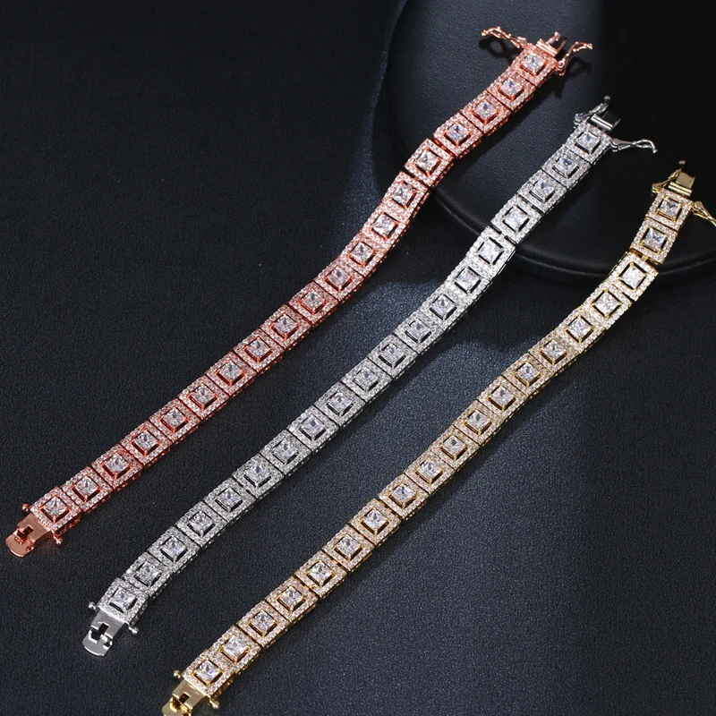 2026 Retro Style Minimalist Square Full Paved Zircon Bracelet, Elegant Sparkling Wrist Jewelry for Daily & Party Wear
2026 Retro Style Minimalist Square Full Paved Zircon Bracelet, Elegant Sparkling Wrist Jewelry for Daily & Party Wear