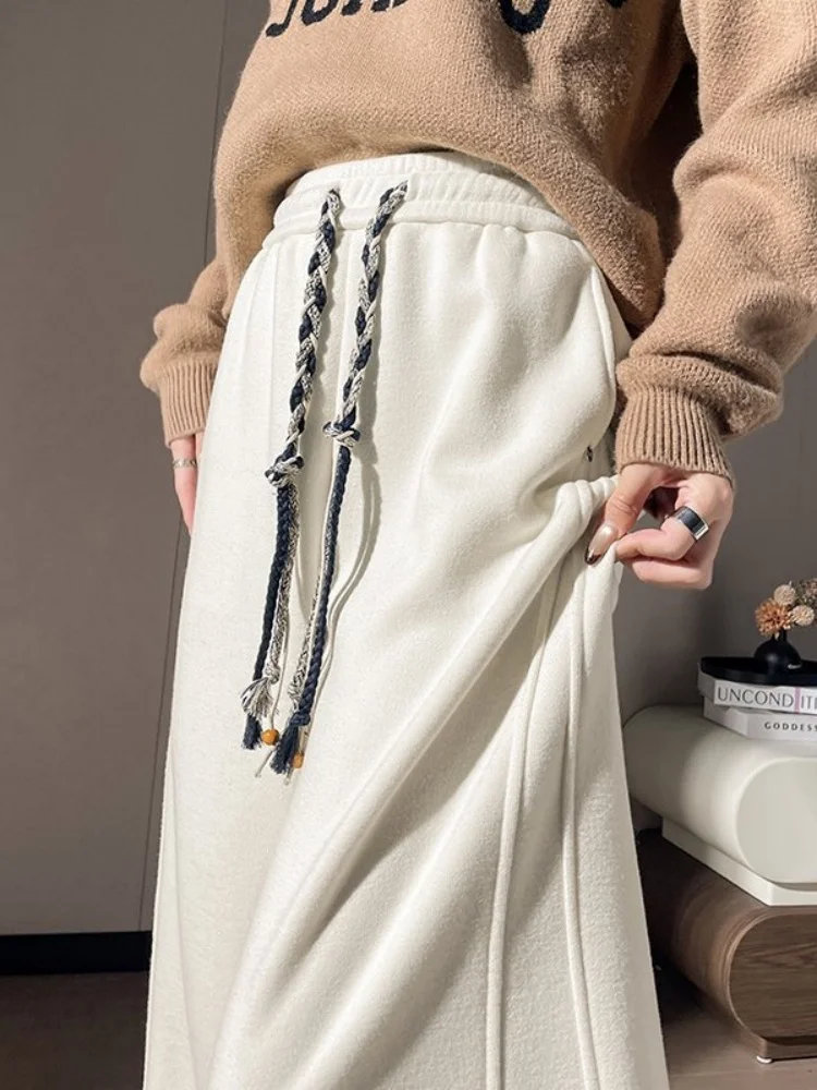 Khaki Wide Leg Pants Women's Fleece Lined Thickened Casual Sweatpants Banana Sports Pants High Waist Straight Tube Pants
Khaki Wide Leg Pants Women's Fleece Lined Thickened Casual Sweatpants Banana Sports Pants High Waist Straight Tube Pants