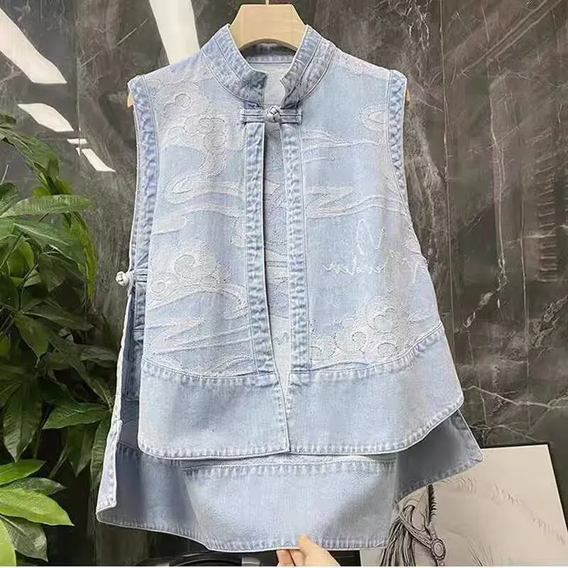 2025 Summer Women Denim Vest Chinese Style Spring Jeans Jacket Sleeveless Loose Coat Streetwear knot Button Irregular Denim Vest
2025 Summer Women Denim Vest Chinese Style Spring Jeans Jacket Sleeveless Loose Coat Streetwear knot Button Irregular Denim Vest