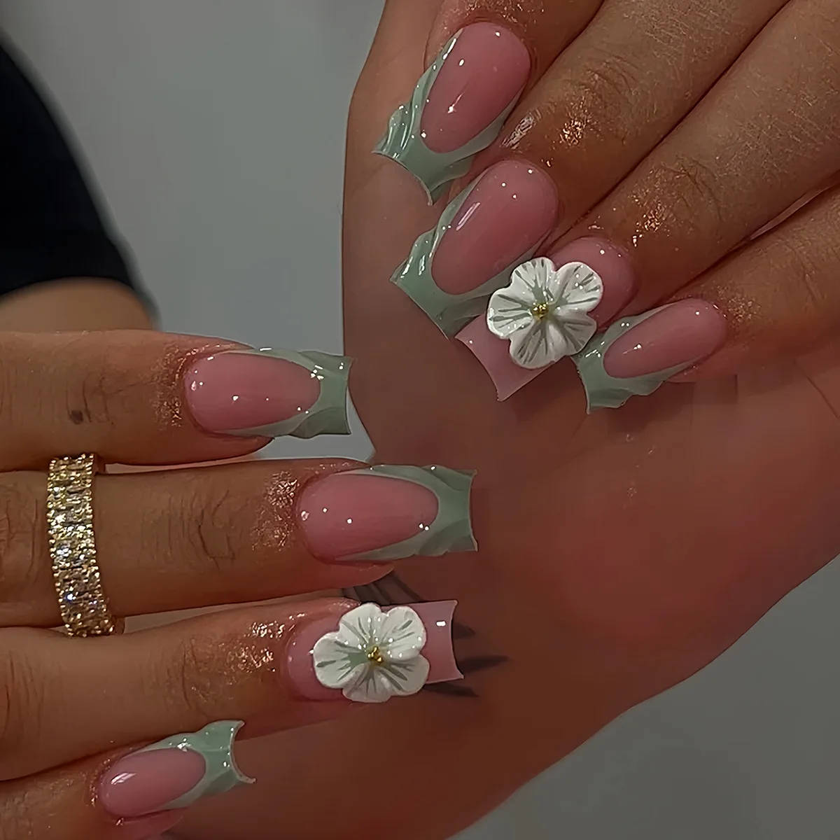 24Pcs Mid-length Square Head False Nails Press on Green French 3D Flower Design Fake Nails Reusable Finished Full Cover Nail Tip
24Pcs Mid-length Square Head False Nails Press on Green French 3D Flower Design Fake Nails Reusable Finished Full Cover Nail Tip
