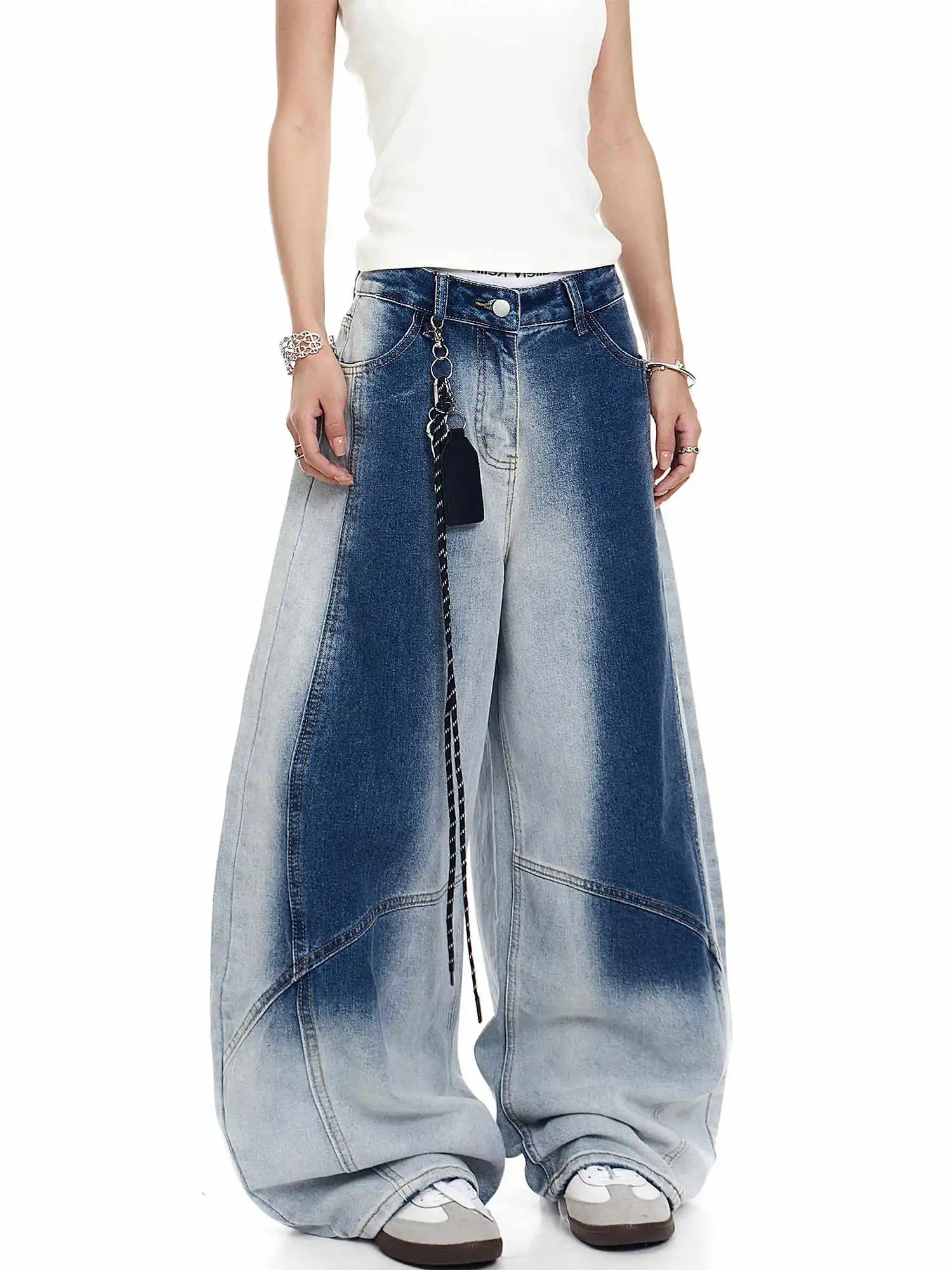 Women Blue Y2k Oversize Gradient Jeans Harajuku Vintage Boyfriend Denim Trousers Japanese 2000s Style Hip Hop Baggy Jeans Pants
Women Blue Y2k Oversize Gradient Jeans Harajuku Vintage Boyfriend Denim Trousers Japanese 2000s Style Hip Hop Baggy Jeans Pants