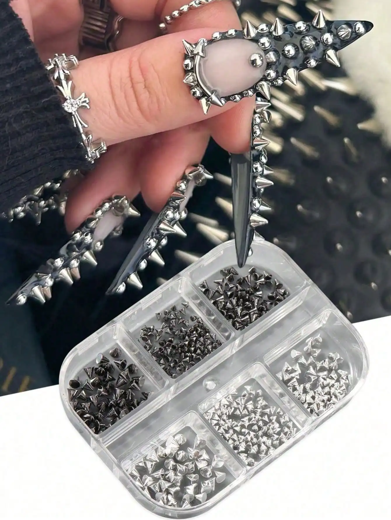 6Grid Y2K 3D Metallic Rivet Punk Nail Art Charms, 1 Box Goth Punk Silver & Black Cone Spike Studs. Alloy Mini Rivet Studs. Nail Supplies & DIY Crafts Decorations.
6Grid Y2K 3D Metallic Rivet Punk Nail Art Charms, 1 Box Goth Punk Silver & Black Cone Spike Studs. Alloy Mini Rivet Studs. Nail Supplies & DIY Crafts Decorations.