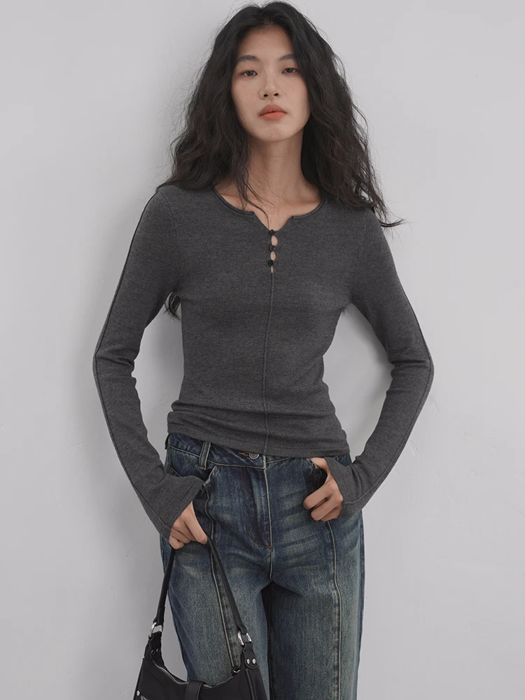 Deep Grey Long Sleeve Slim Fit Knitted Sweater Women's Inner Wear Casual Style Autumn Winter New Arrival Base Layer Top
Deep Grey Long Sleeve Slim Fit Knitted Sweater Women's Inner Wear Casual Style Autumn Winter New Arrival Base Layer Top