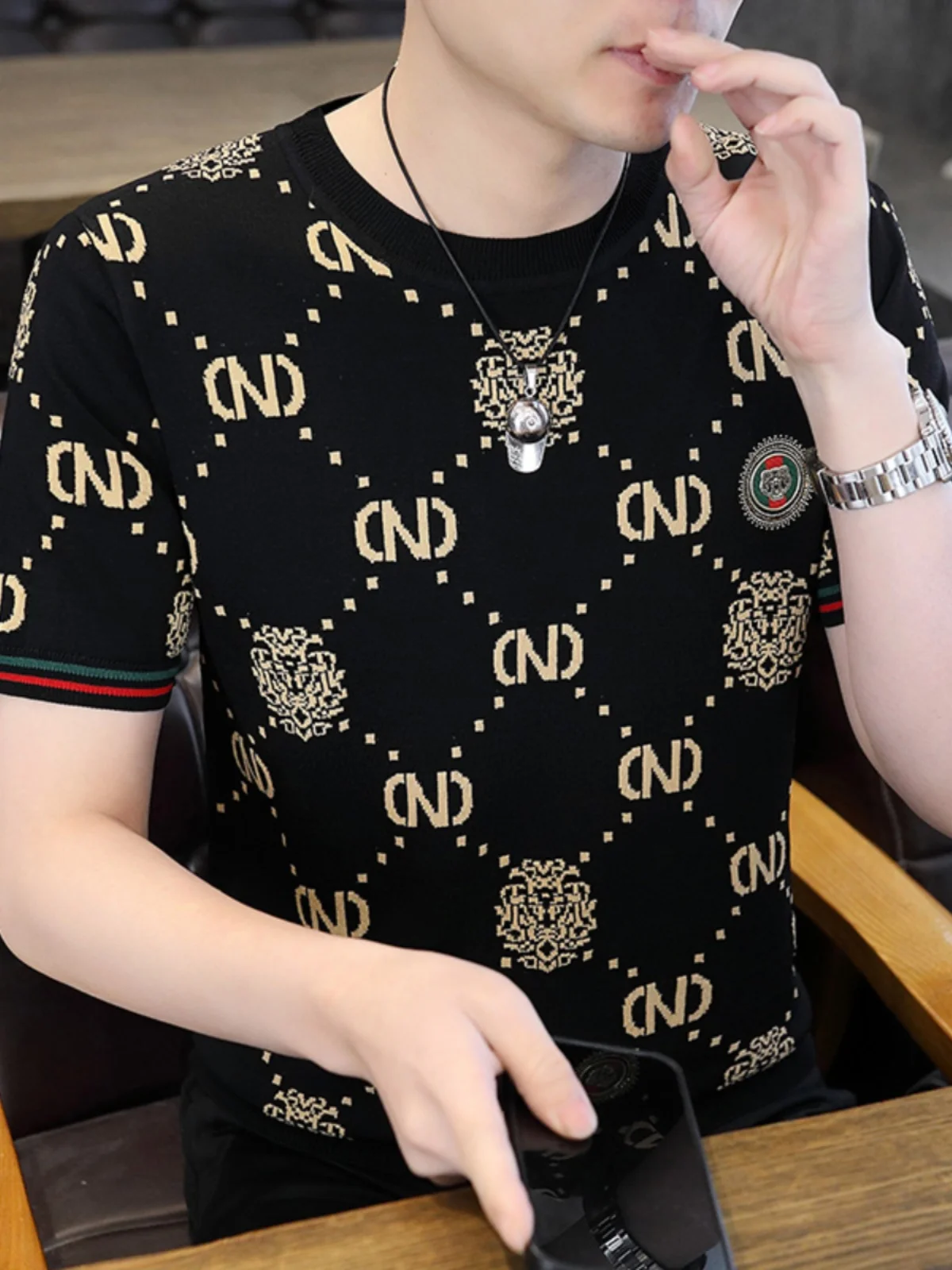 Футболка Ice Silk ort Sve Мужская круглая трикотажная летняя легкая дышащая повседневная эластичная футболка для тела Faionable Em...
Футболка Ice Silk ort Sve Мужская круглая трикотажная летняя легкая дышащая повседневная эластичная футболка для тела Faionable Em...