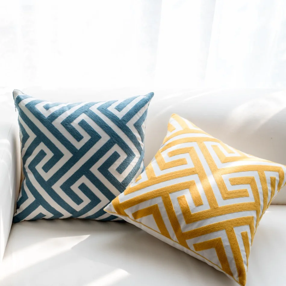 Modern Minimalist Striped Velvet Cushion Cover with Geometric Pattern, Perfect for Stylish Living Room Decor Cushion cover 45x45
Modern Minimalist Striped Velvet Cushion Cover with Geometric Pattern, Perfect for Stylish Living Room Decor Cushion cover 45x45