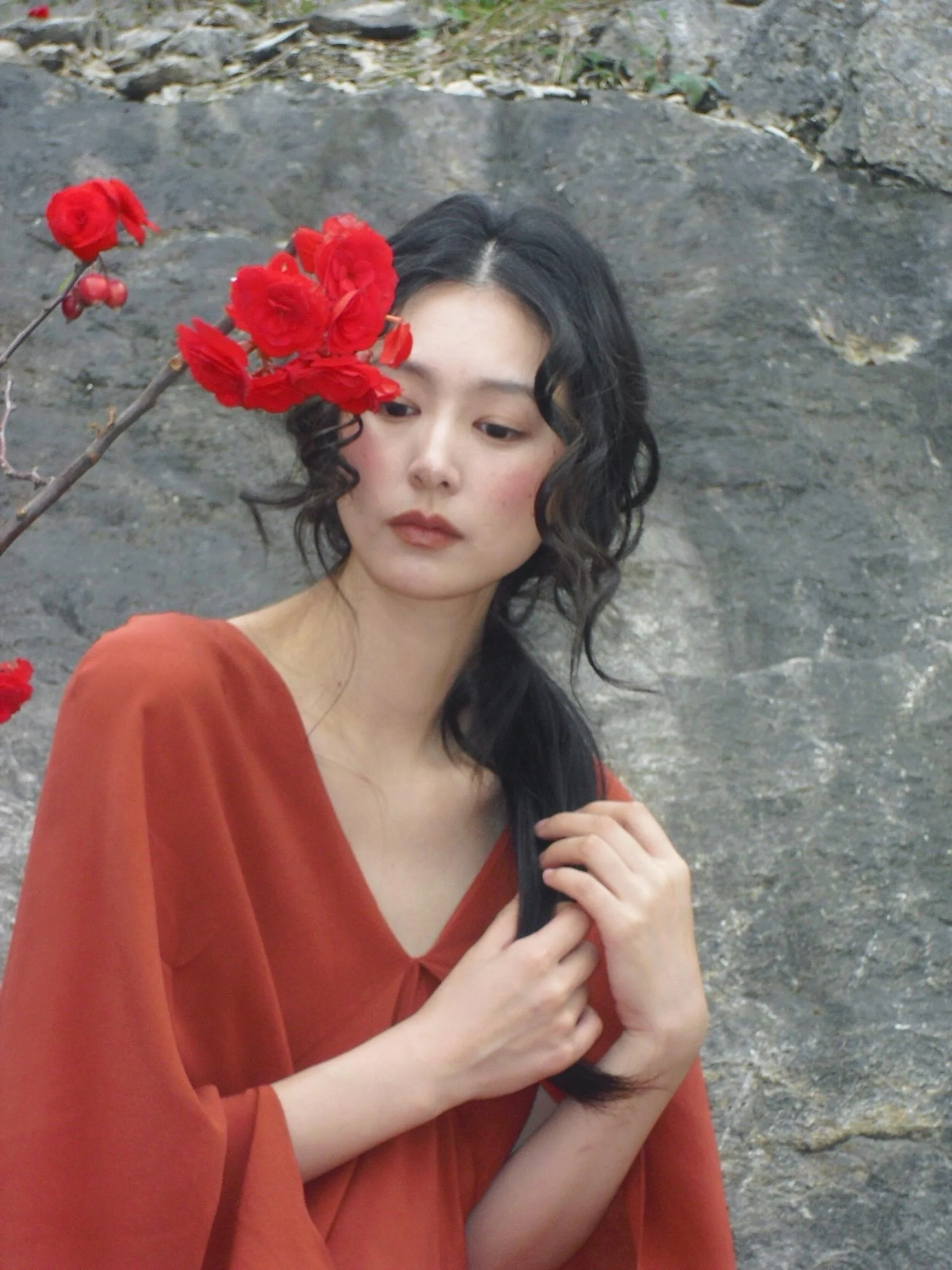 Faionable Long Evening Gown with Batwing Sves Irregular Cut Wedding Dr Holiday Photo oot Dr V-Ne Polyester Fiber
Faionable Long Evening Gown with Batwing Sves Irregular Cut Wedding Dr Holiday Photo oot Dr V-Ne Polyester Fiber