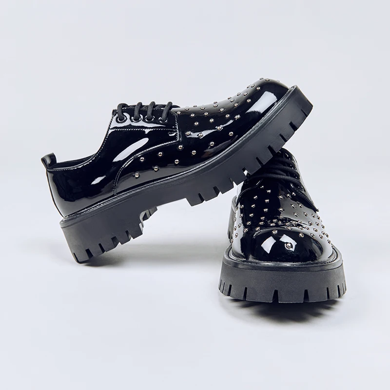 Male Trendy Punk Style Derby Shoes Glossy Leather Big Head Shoes 5cm Heightening Thick Sole Non Slip Rivet Decor Hip Hop Casual
Male Trendy Punk Style Derby Shoes Glossy Leather Big Head Shoes 5cm Heightening Thick Sole Non Slip Rivet Decor Hip Hop Casual