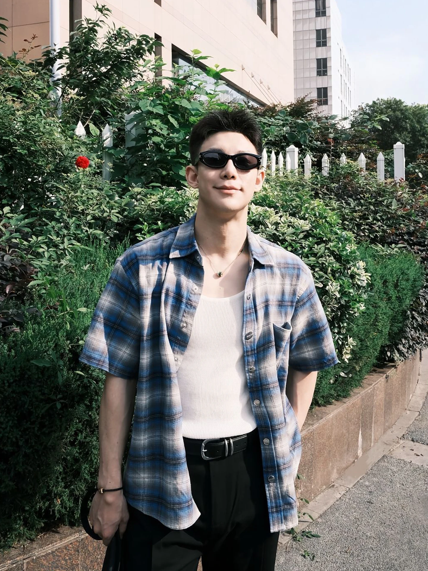 Мужская летняя тонкая солнцезащитная верхняя одежда в американском ретро-стиле в клетку, кардиган, спортивная повседневная куртка
Мужская летняя тонкая солнцезащитная верхняя одежда в американском ретро-стиле в клетку, кардиган, спортивная повседневная куртка