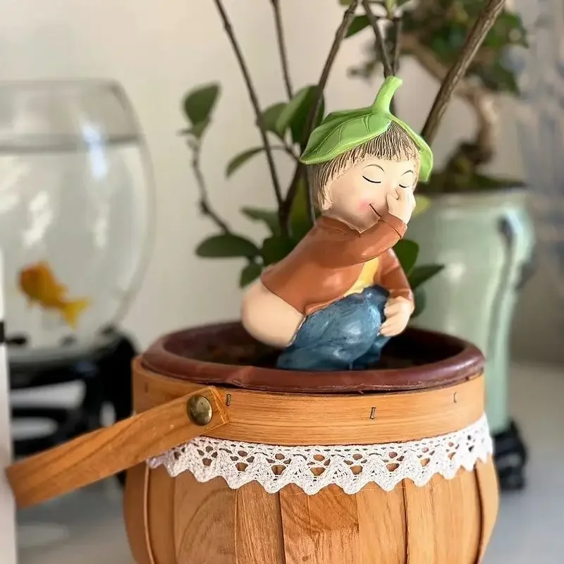 Funny resin figurine home, balcony, outdoor courtyard decorations, fun decorations
Funny resin figurine home, balcony, outdoor courtyard decorations, fun decorations