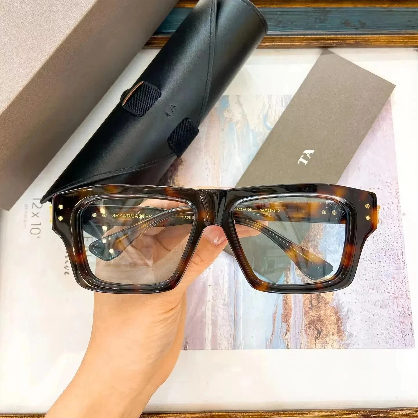 Новинка для DIYTA DT GRANDMASTER-EIGHT DTS458-A, классические женские солнцезащитные очки, модная мужская солнцезащитная оправа в черепаховой ацетатной оправе с коробкой
Новинка для DIYTA DT GRANDMASTER-EIGHT DTS458-A, классические женские солнцезащитные очки, модная мужская солнцезащитная оправа в черепаховой ацетатной оправе с коробкой