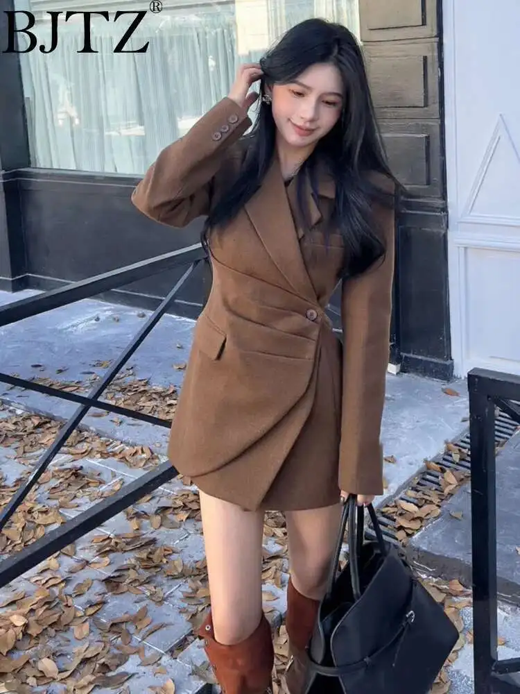 BJTZ Fashion Designer Blazer Dresses For Women 2025 Autumn Winter New Temperament Elegant Casual Female Jacket Clothing
BJTZ Fashion Designer Blazer Dresses For Women 2025 Autumn Winter New Temperament Elegant Casual Female Jacket Clothing