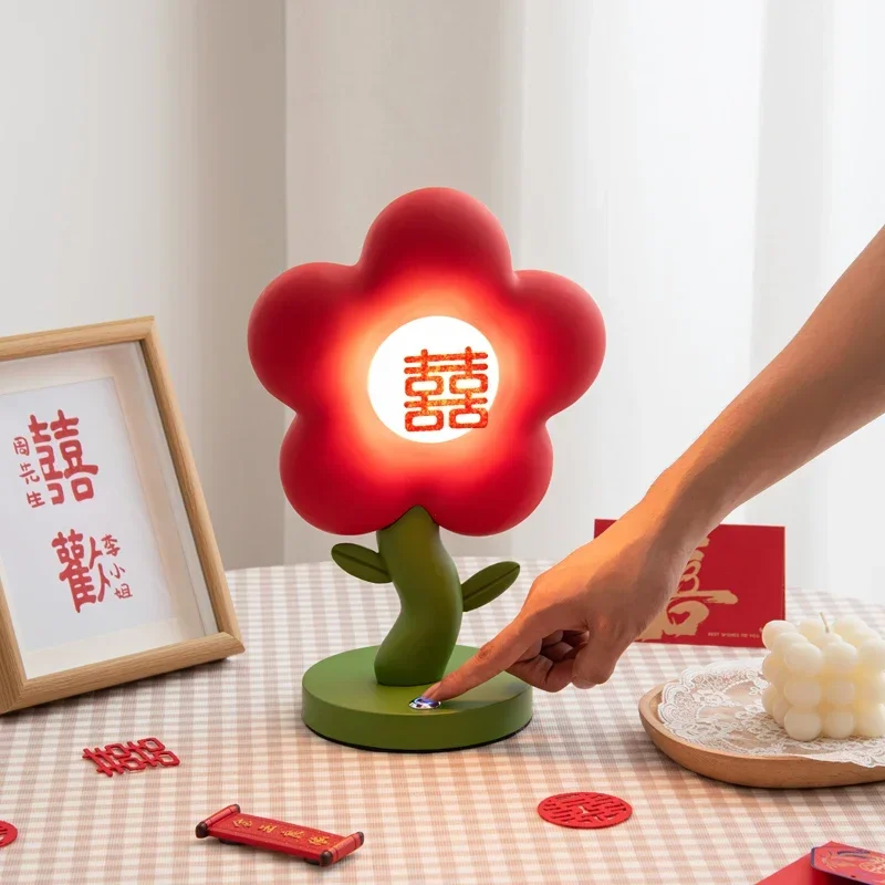Flower Changming Table Room Gift Bride Bridal Lantern Wedding Gift Red Joy
Flower Changming Table Room Gift Bride Bridal Lantern Wedding Gift Red Joy