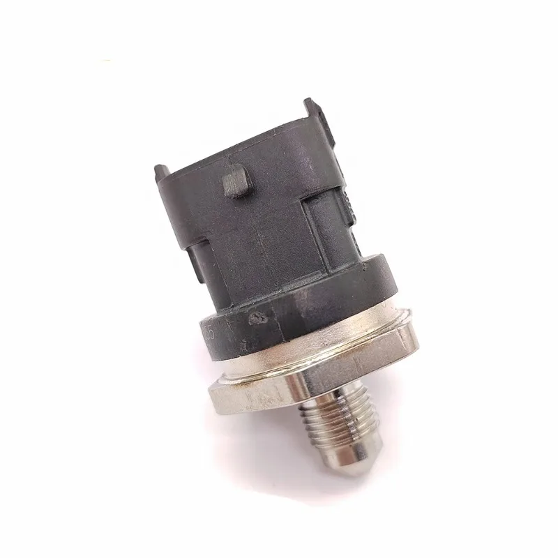 2PCS Applicable to Hyundai Kia Opel and other automobiles high pressure common rail pressure sensor 12618108 0261545055
2PCS Applicable to Hyundai Kia Opel and other automobiles high pressure common rail pressure sensor 12618108 0261545055