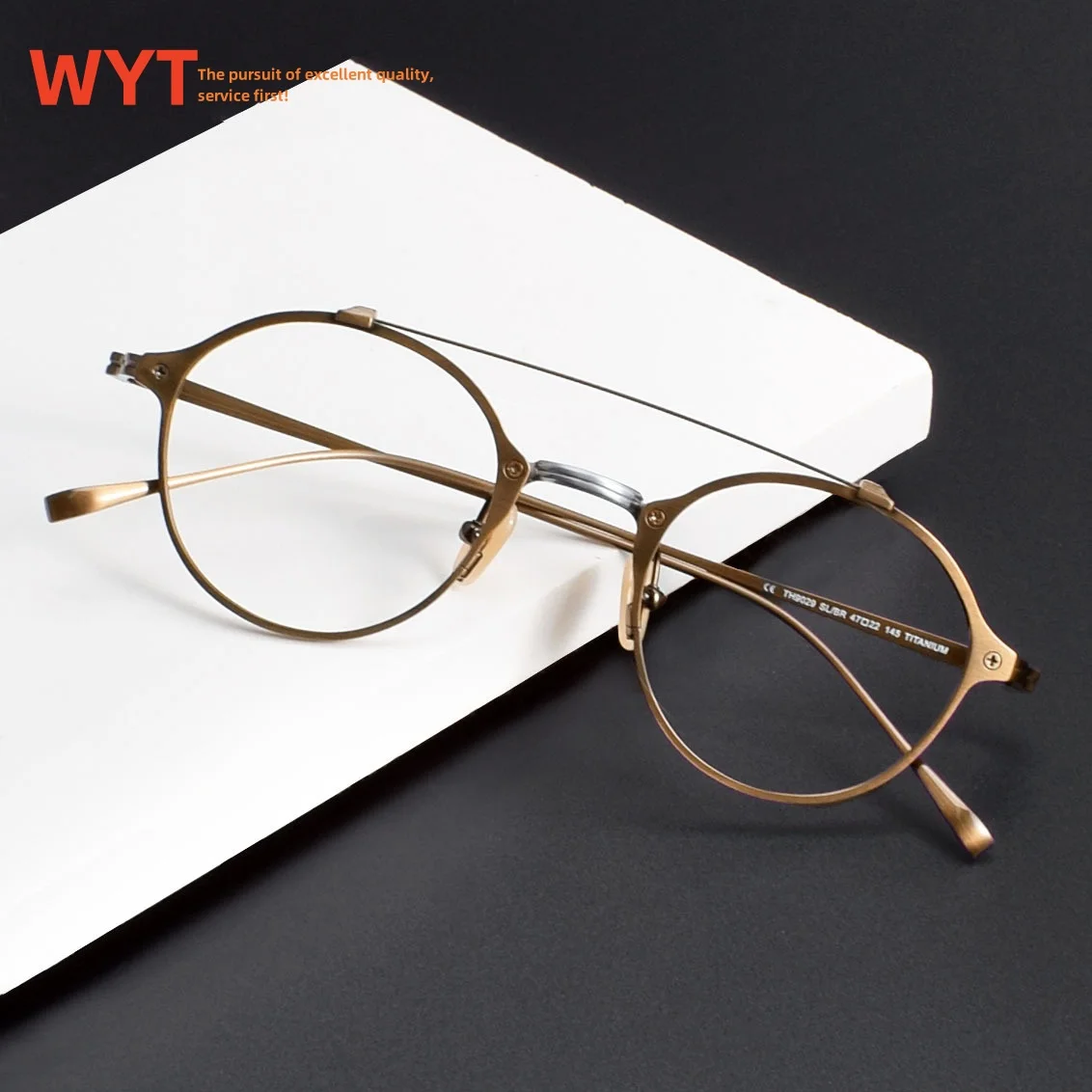 Pure Titanium fashion glasses frame men TOP quality designer brand optical eyewear Myopia reading women prescription eyeglasses
Pure Titanium fashion glasses frame men TOP quality designer brand optical eyewear Myopia reading women prescription eyeglasses