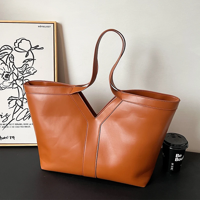 Women Korean Fashion Solid PU Leather Handbags and Purses 2025 New Large Capacity Trend Y2K Tote Bag Lady Vintage Shoulder Bag
Women Korean Fashion Solid PU Leather Handbags and Purses 2025 New Large Capacity Trend Y2K Tote Bag Lady Vintage Shoulder Bag