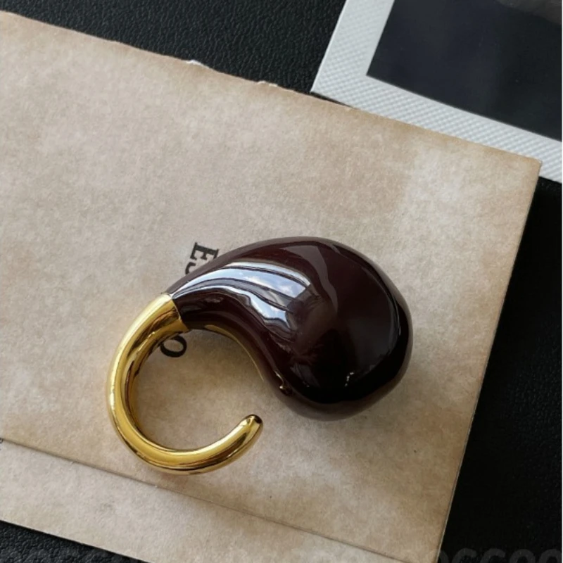 Fashion Glazed Titanium Steel Couple Party Open Ring for Men and Women Suitable for Parties and Birthday Gift
Fashion Glazed Titanium Steel Couple Party Open Ring for Men and Women Suitable for Parties and Birthday Gift