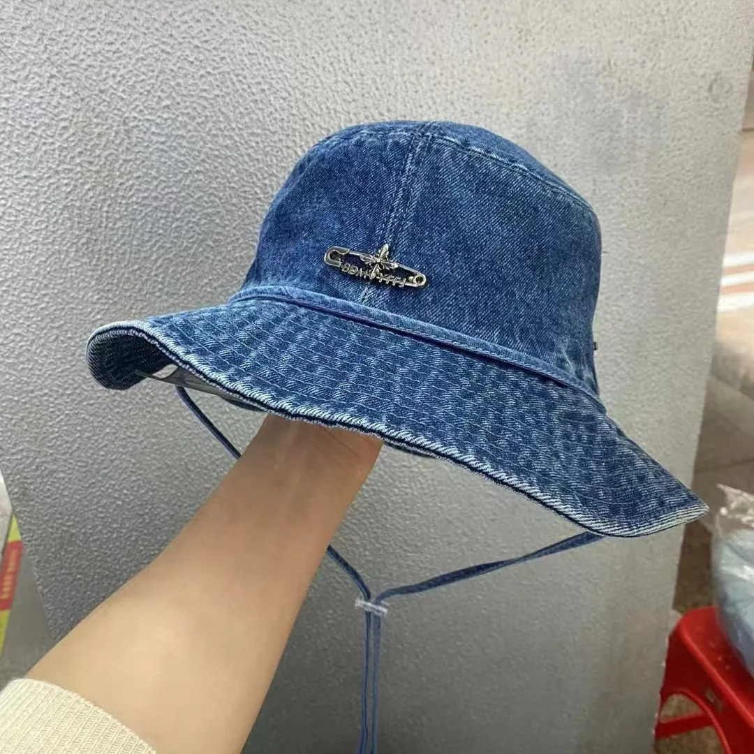 2025 Trendy! Women's Retro Rope Washed Denim Bucket Hat - Big Brim for Spring-Summer Sun Protection & Mountaineering
2025 Trendy! Women's Retro Rope Washed Denim Bucket Hat - Big Brim for Spring-Summer Sun Protection & Mountaineering